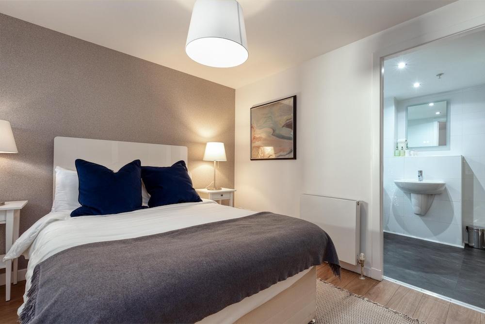 Executive 7 Apartments