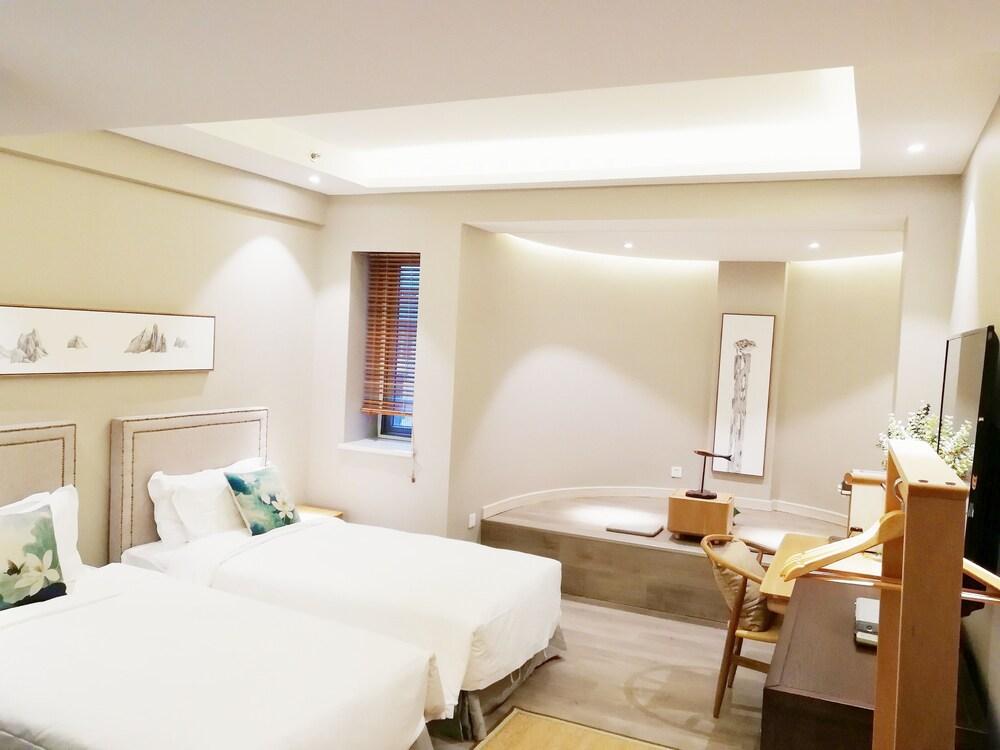 XY Hotel Xi’an Bell Tower