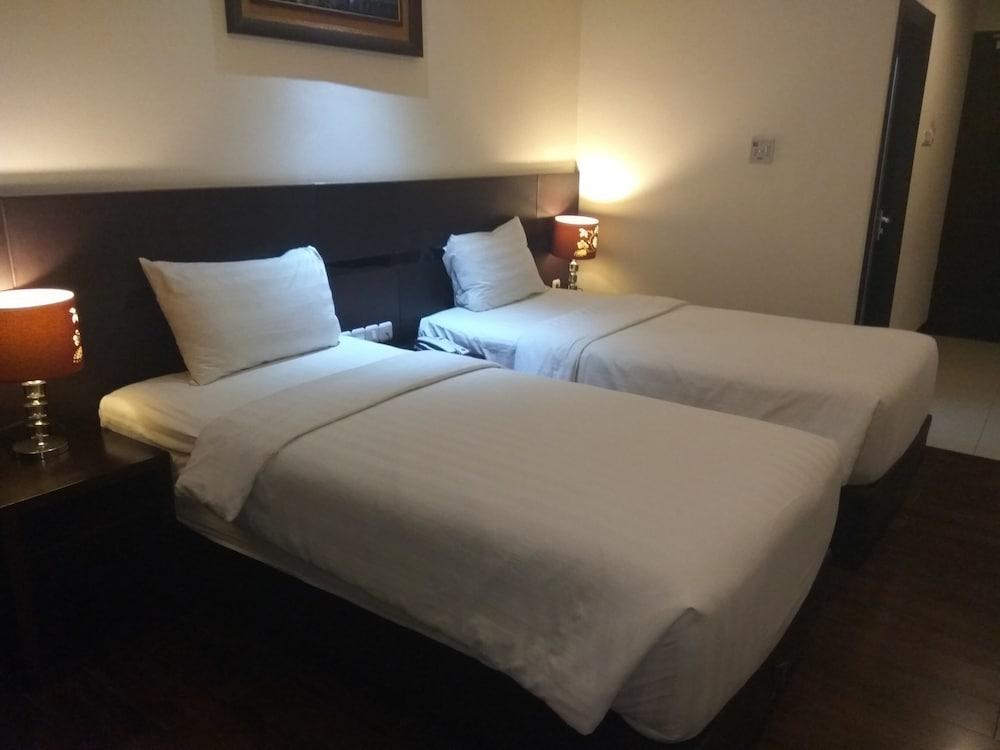 Continent Centrepoint Hotel Makassar