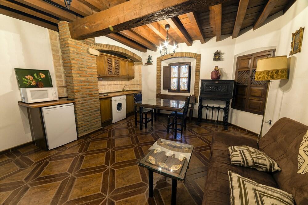 Apartamentos Rurales La Solana