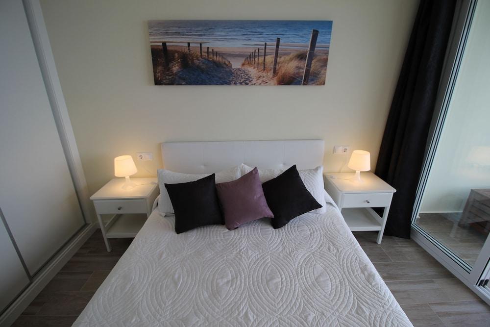 Sea front - Stunning views