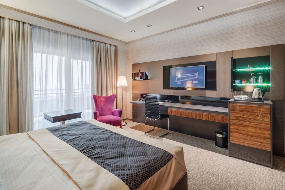 Sky Blue Hotel & Spa