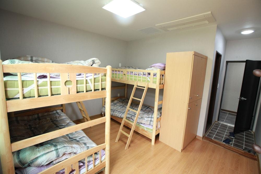 Miso Guesthouse - Hostel