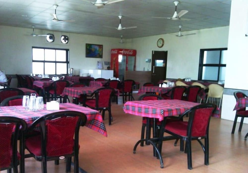 Dhanashree Hospitality - Bar,Restaurant & Lodging