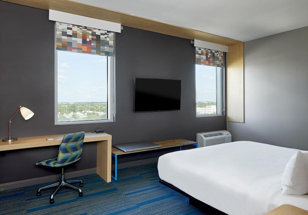 Aloft Miami Aventura
