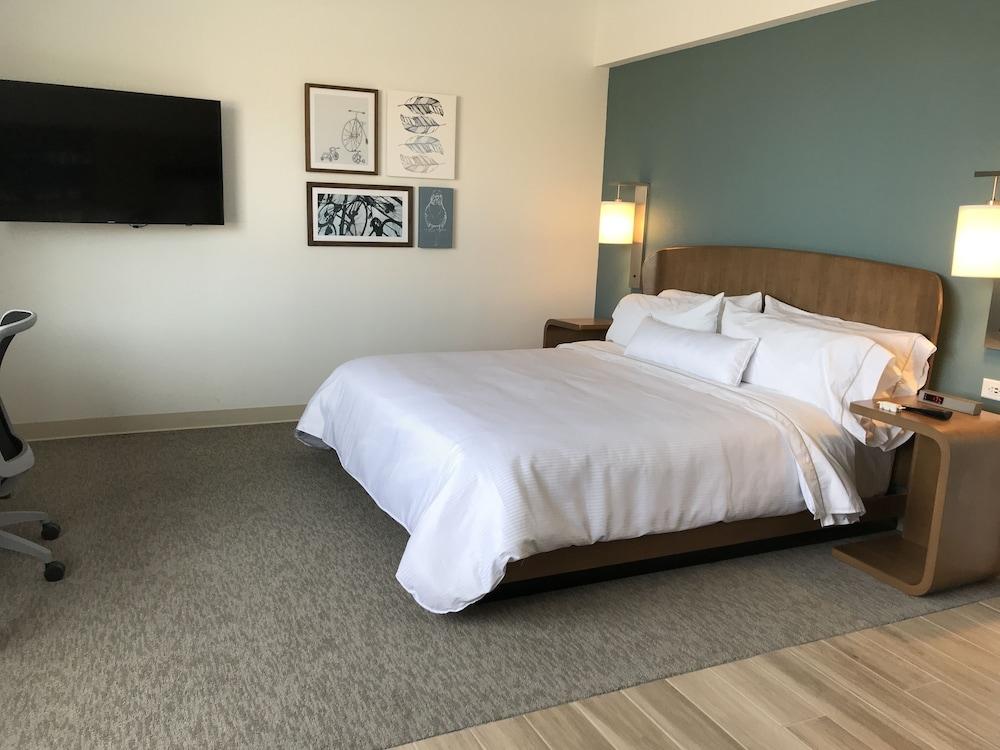 Element Houston Katy