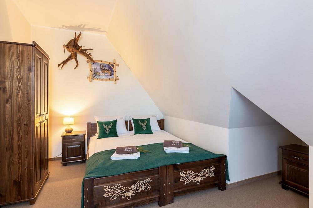 Dworek Mysliwski Hubert