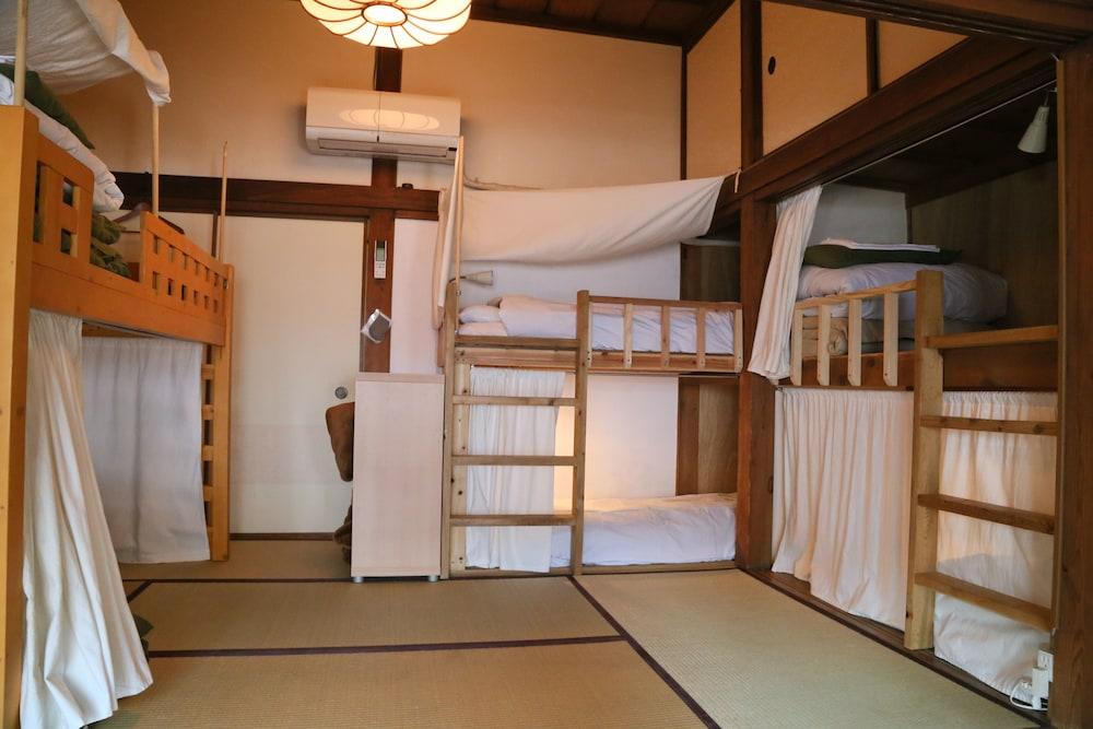 Guest House Kamejikan - Hostel