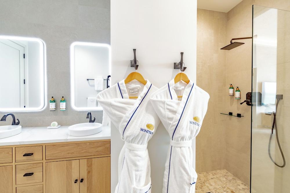 Beachfront at Windsong on the Reef