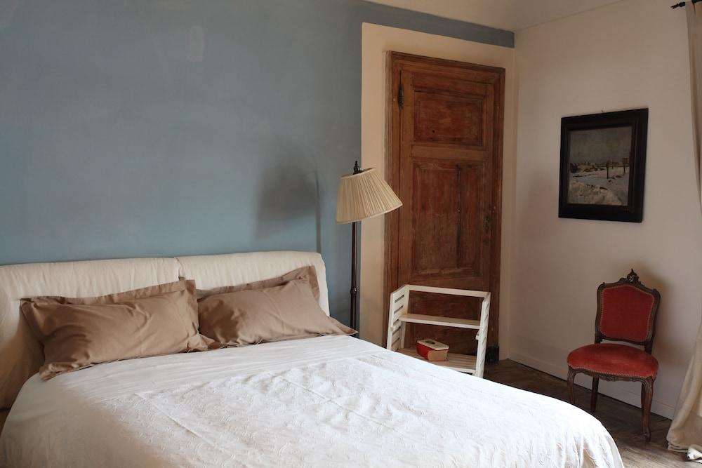 Colazione in Piazza Castello