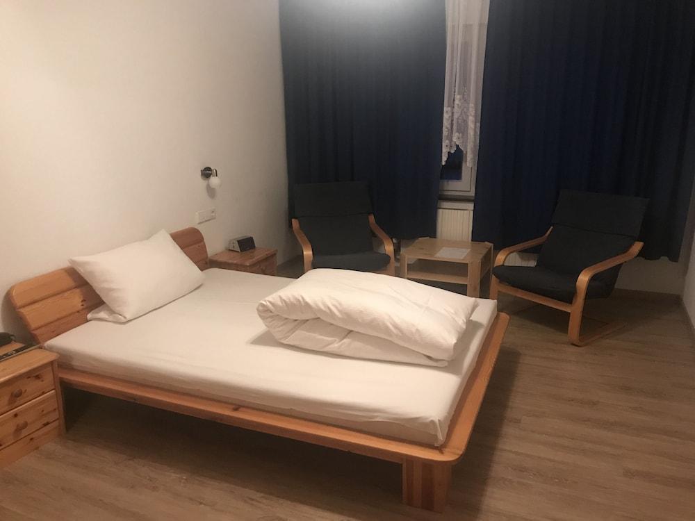 Hotel Löwen  by Mastiff