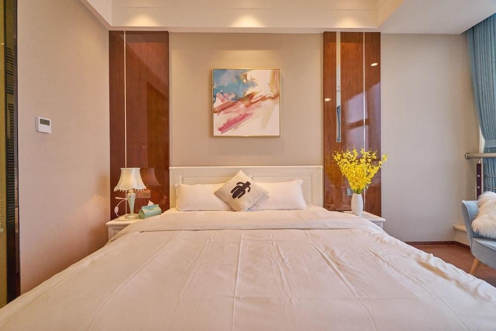 Riverside Apartments