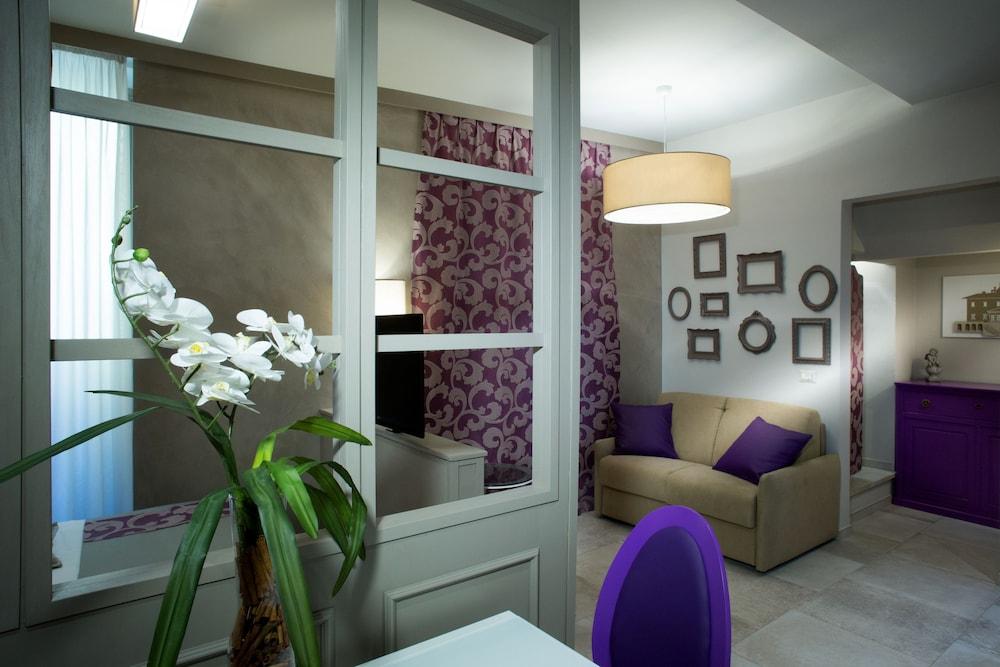 QK Costa58 Home Tower