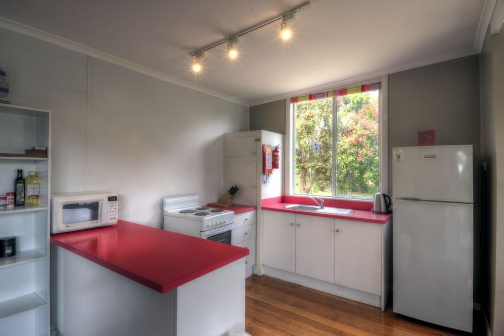 Cove Beach Apartment 1