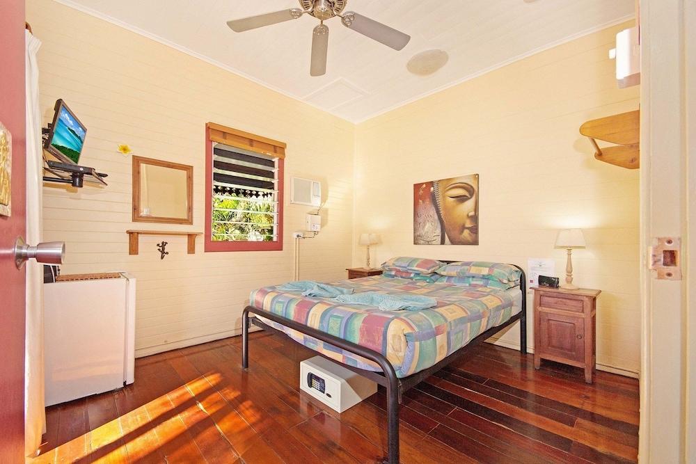 Travellers Oasis - Hostel