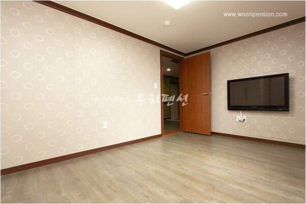 Jeju Green Beach Pension