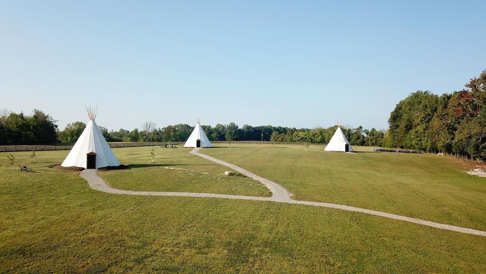 Sandy River Adventure Resort