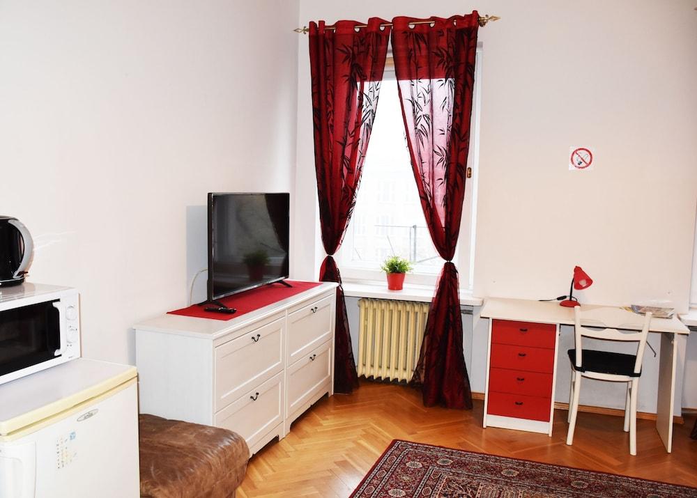 West Apartments Mazowiecka 7