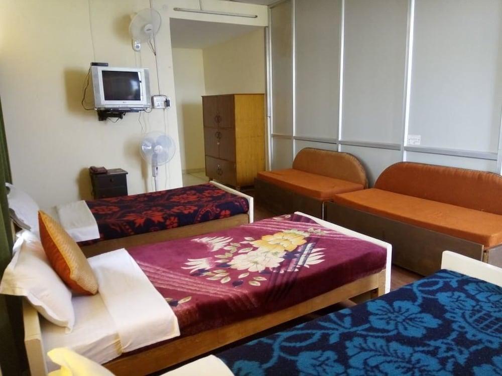 Skyview Holiday Home