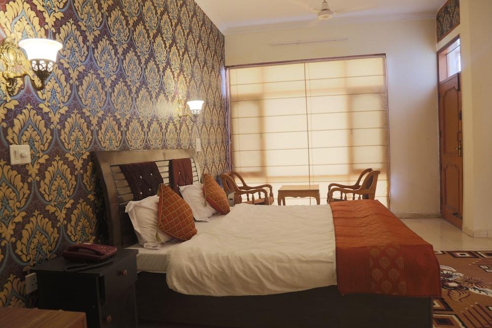 Skyview Holiday Home