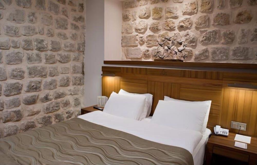 Reyhani Kasri - Special Class