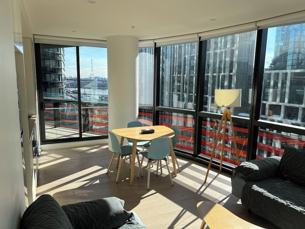 Winston Apartments Docklands