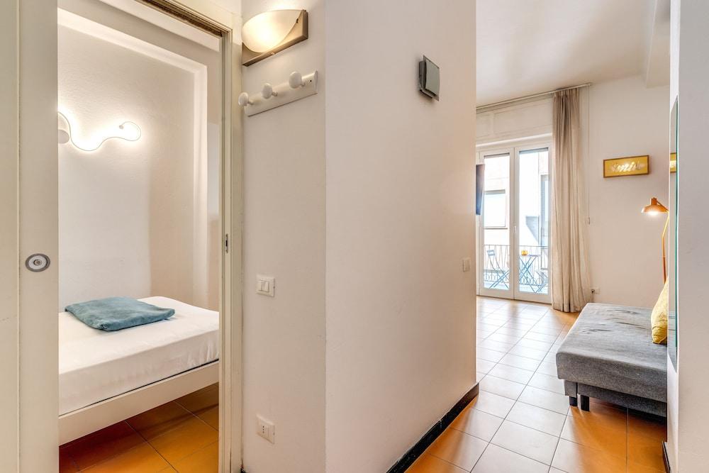 AwesHome - 5 Terre Colors