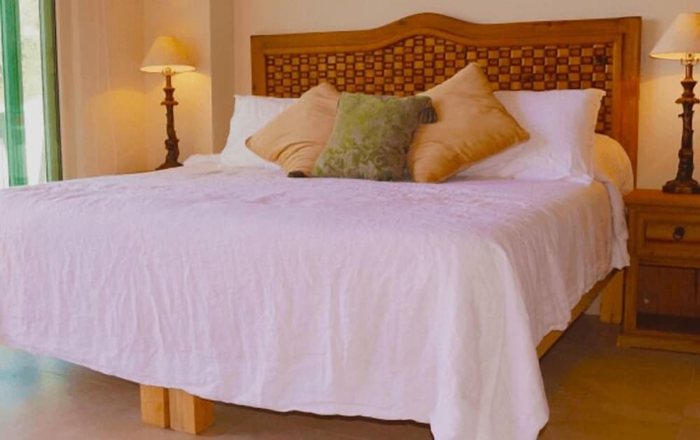 ROMANTIC ZONE V177 STUDIO