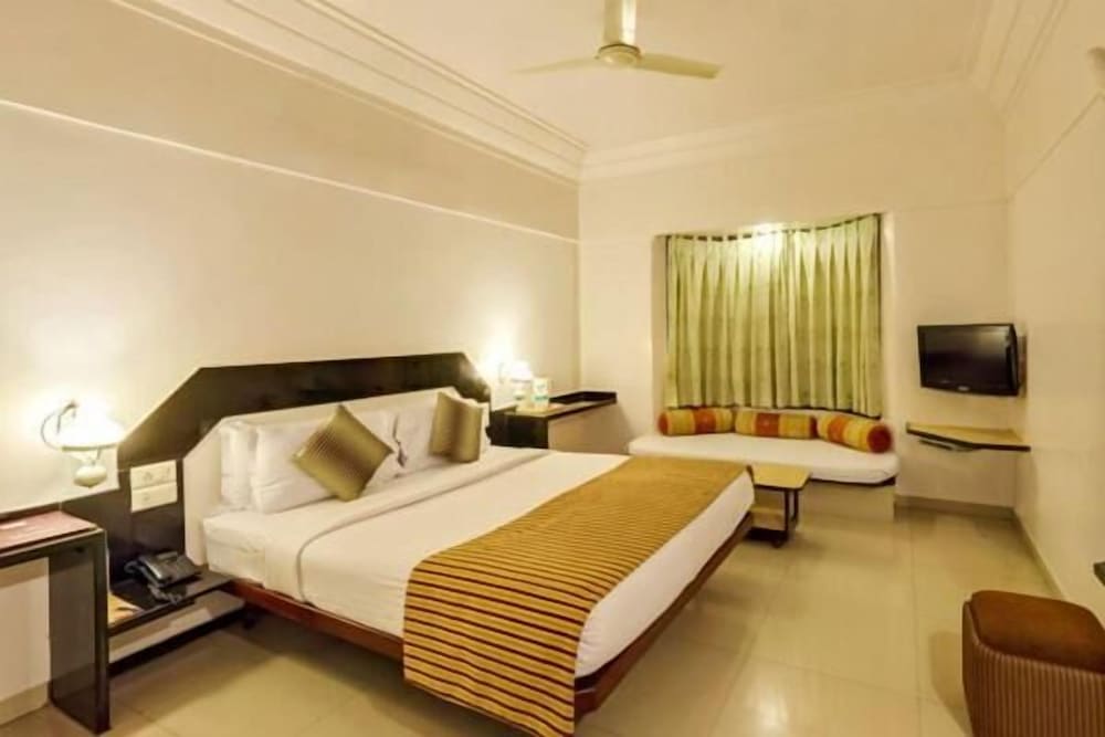 Hotel Vrishali Executive Kolhapur