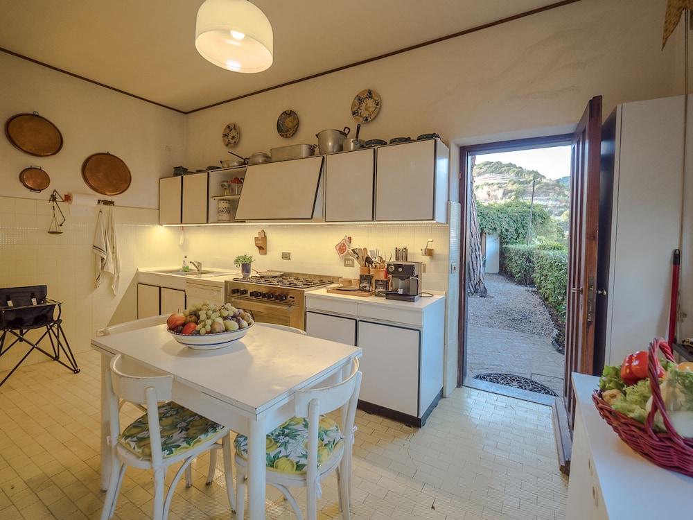 Villa Tanca with AC, Terrace