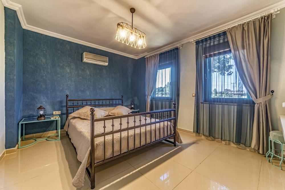 Vista Villas & Suites