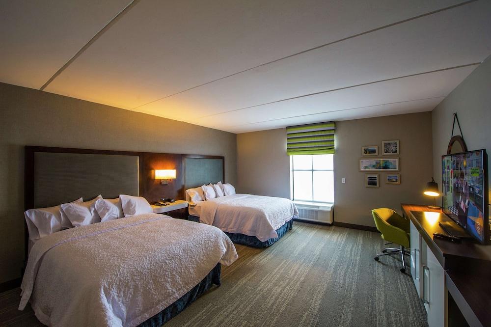 Hampton Inn & Suites Foxborough/Mansfield