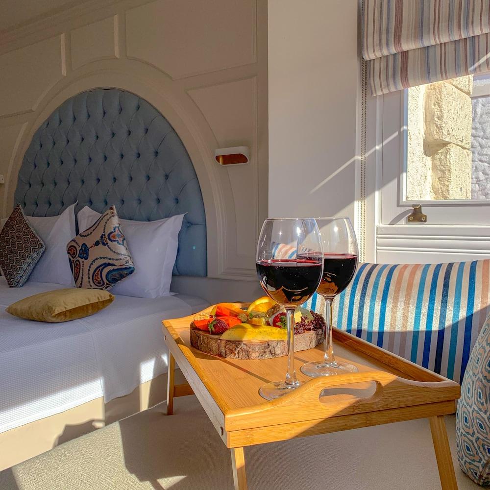 Salbakos Herakleia Hotel