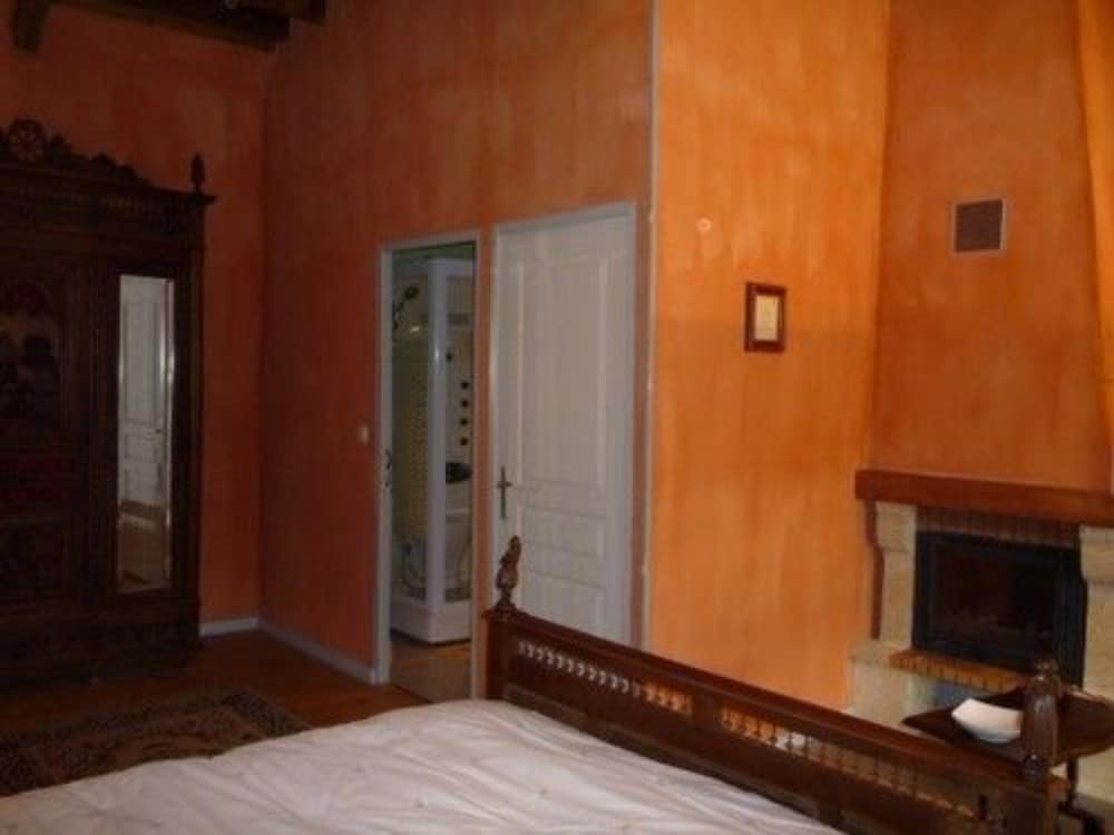 Au Mesnil Le Bas Bray