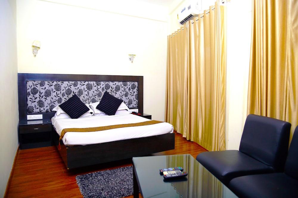 Green Park residency