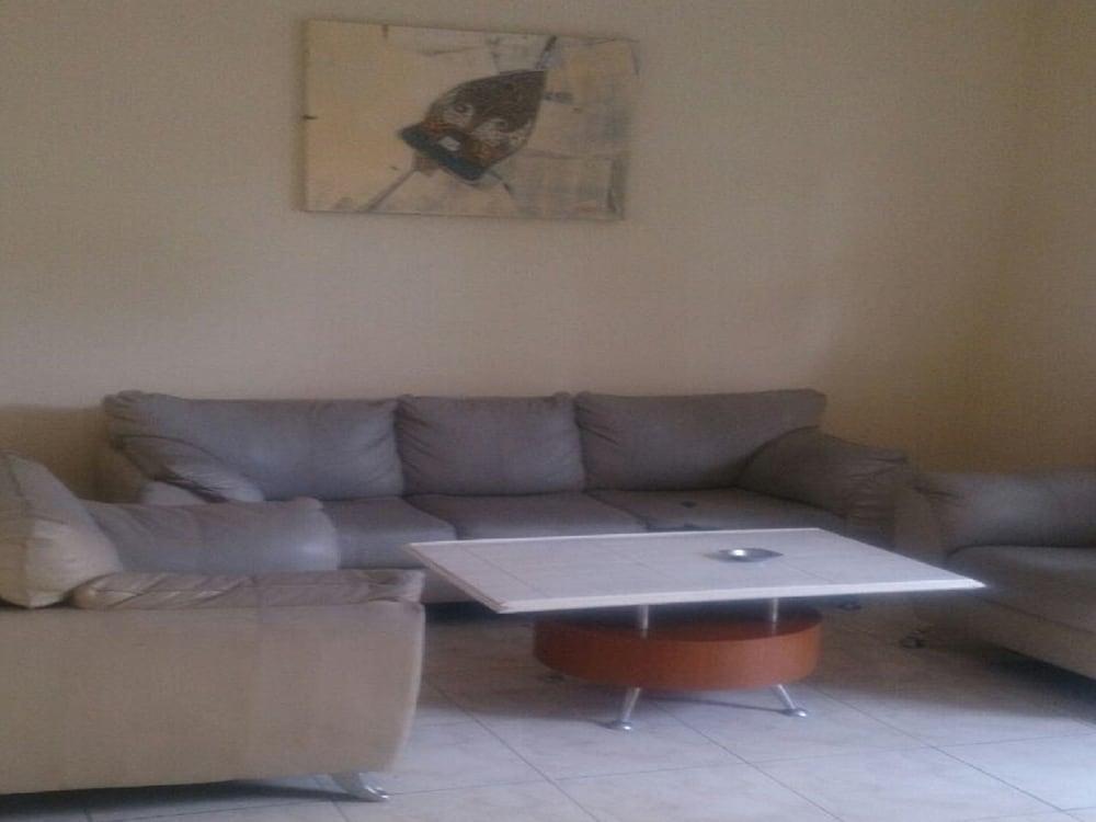 Villa Kota Bunga Vinca