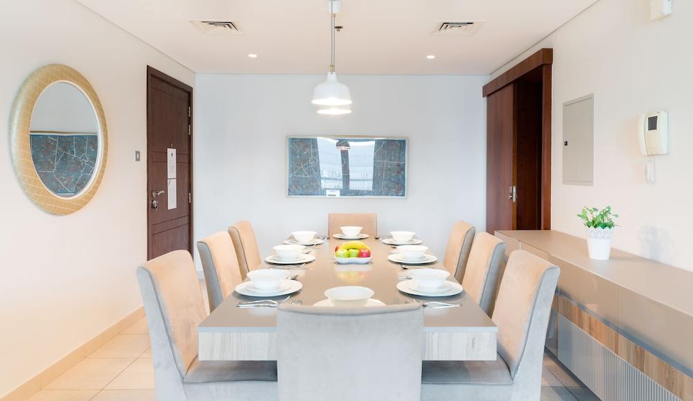 Maison Privee - Sterling Tower West