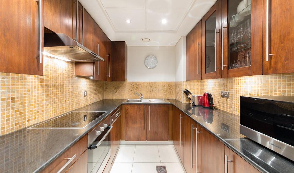 Maison Privee - Sterling Tower West