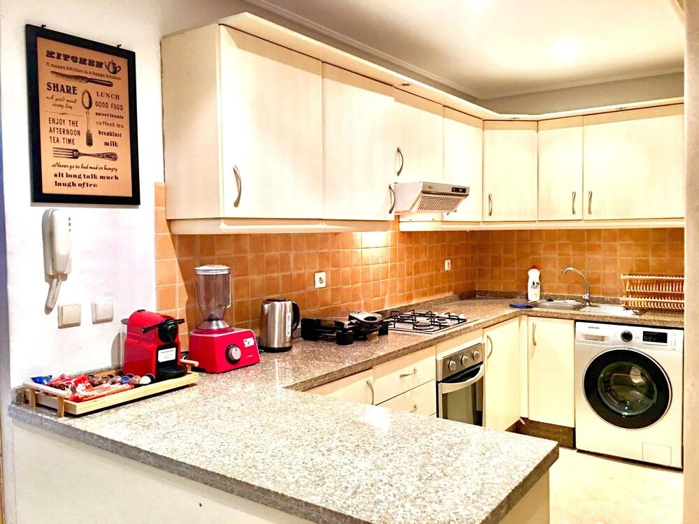 Luxurious Apartment with Private Garden