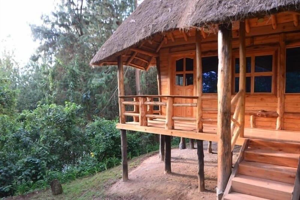 Lake Bunyonyi Eco Resort
