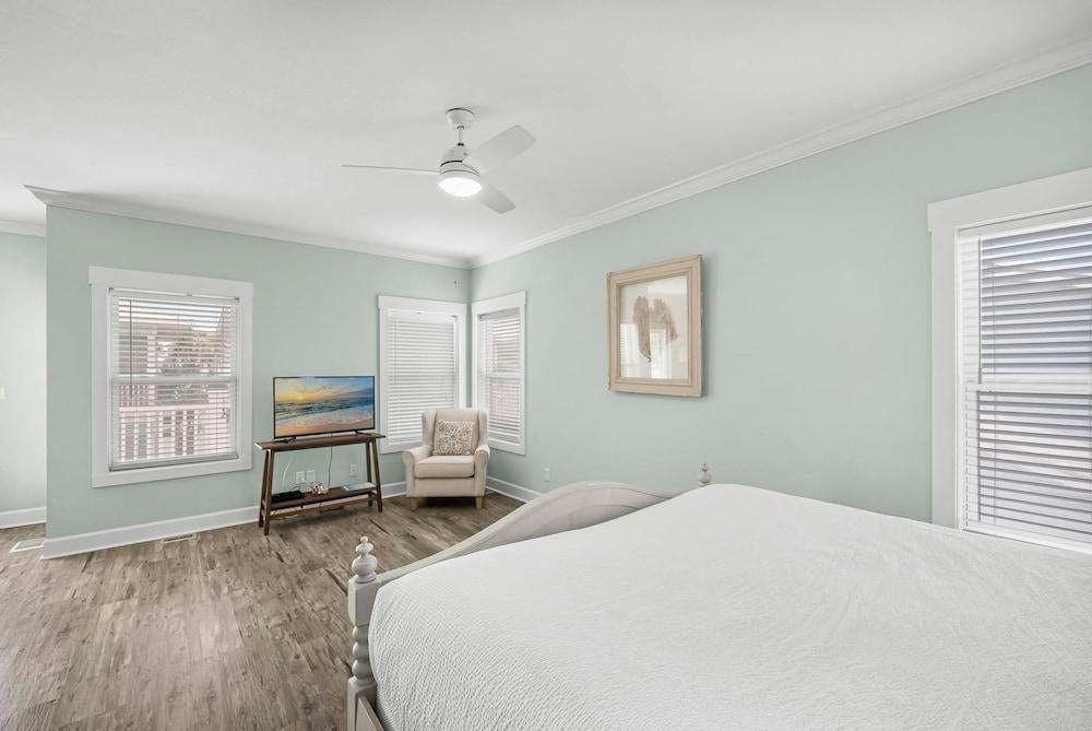 30A Beach House – Sanibel by Panhandle Getaways