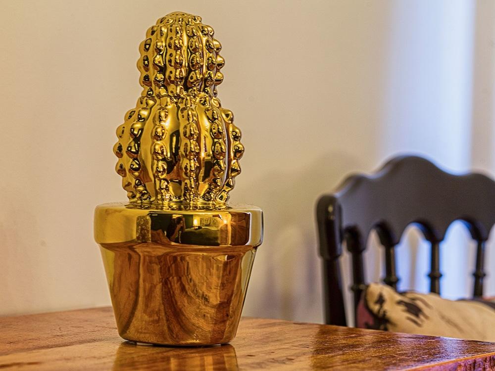 Castelo Pink Boutique Hotel