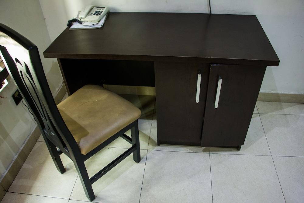 Chelsea Suites Annex