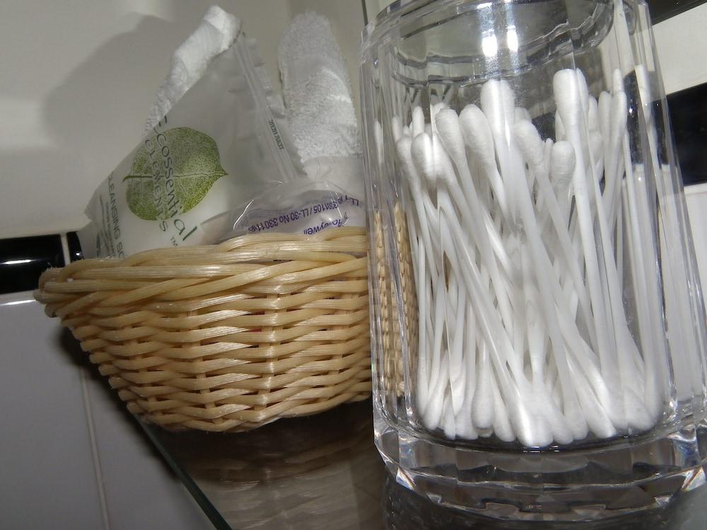 Maison Dieu Guest House