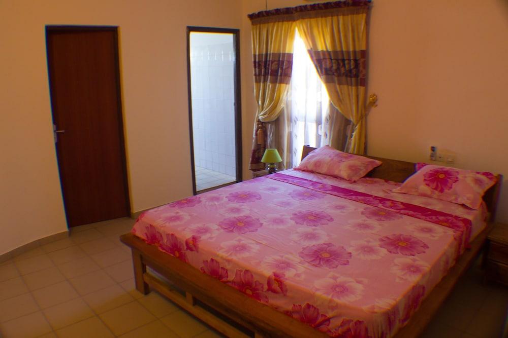 Jeane's Appart Hotel