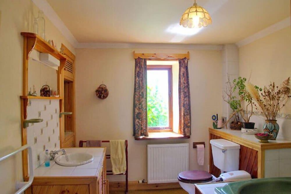 Steading Holidays - The Byre