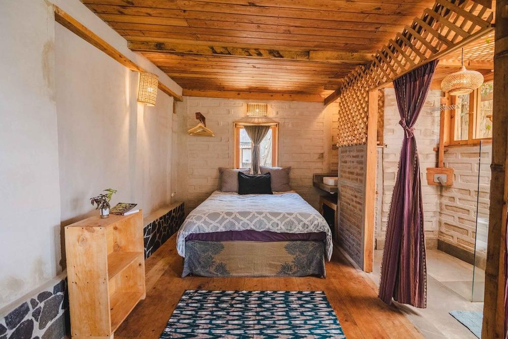 Baraka Atitlan - Lake & Beach