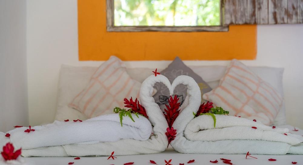 Las Dunas Surf Resort - Hostel