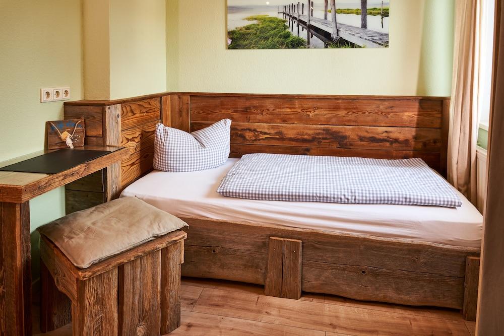 ARRIVEL Pension Haus am Bach