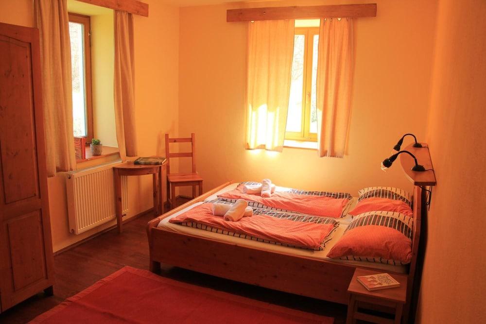 Outline Centrum Jiricna